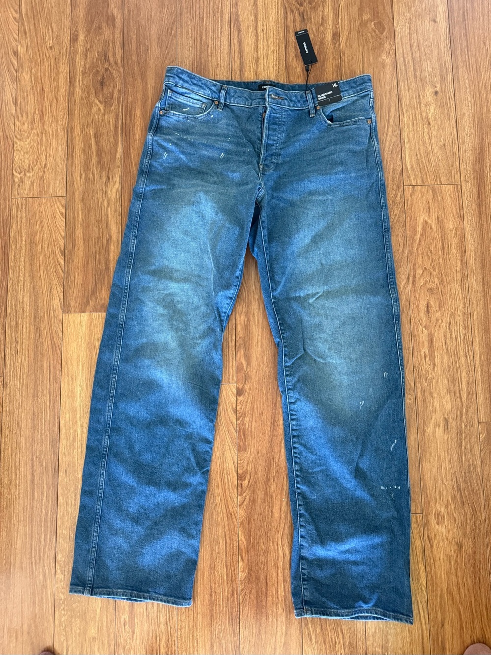 Express Women's Relaxed Straight-Leg Jeans in Blue Wash